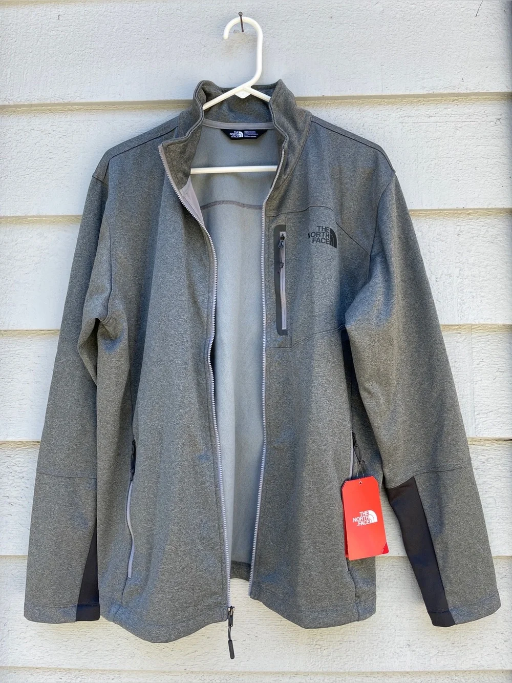 North Face Lightweight Performance Jacket New with Tags, Men’s Large, Gray